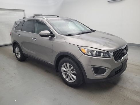 Used 2017 Kia Sorento AWD w/ LX V6 Convenience Package image 11