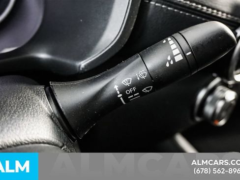 Used 2025 Nissan Sentra SV image 29