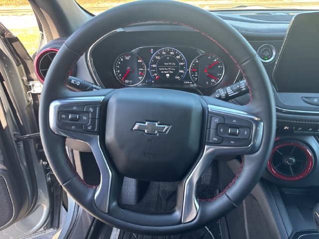 Used 2025 Chevrolet Blazer RS w/ Driver Confidence II Package AWD/4WD image 15