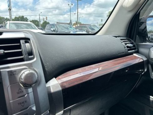 Used 2015 Toyota 4Runner Limited AWD/4WD image 37