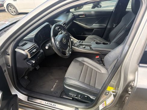 Used 2017 Lexus IS 200t F Sport w/ F Sport Package RWD image 6