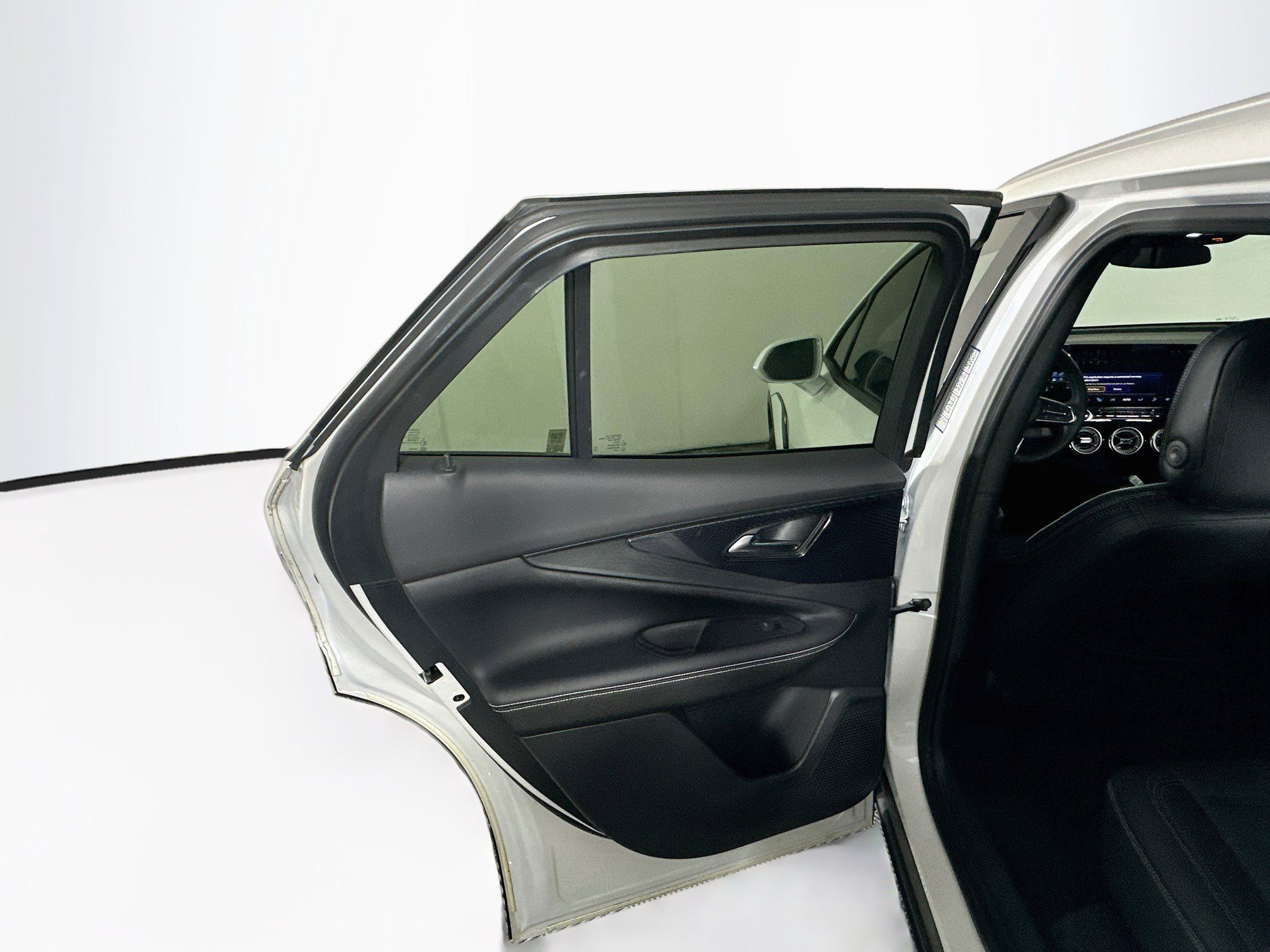 Used 2024 Chevrolet Blazer EV LT AWD/4WD image 27