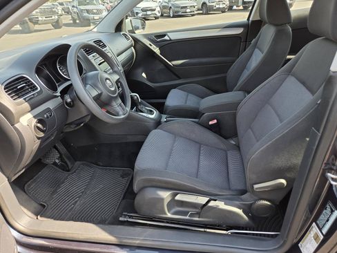 Used 2013 Volkswagen Golf 2-Door FWD image 10