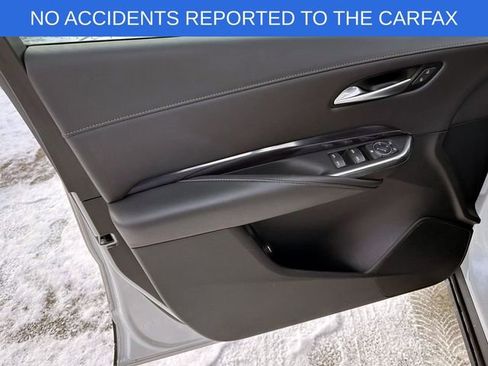 Used 2023 Cadillac XT4 Luxury w/ Cold Weather Package image 15