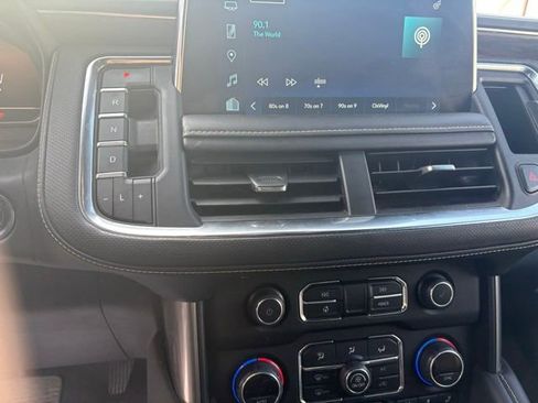 Used 2023 Chevrolet Suburban Premier image 14