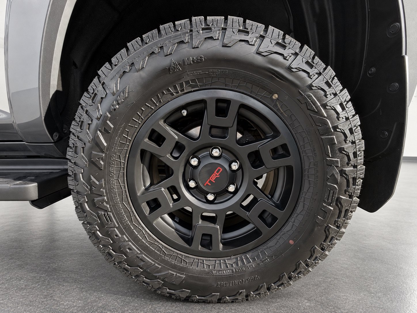 Used 2020 Toyota 4Runner TRD Off-Road Premium w/ Moonroof Package AWD/4WD image 24
