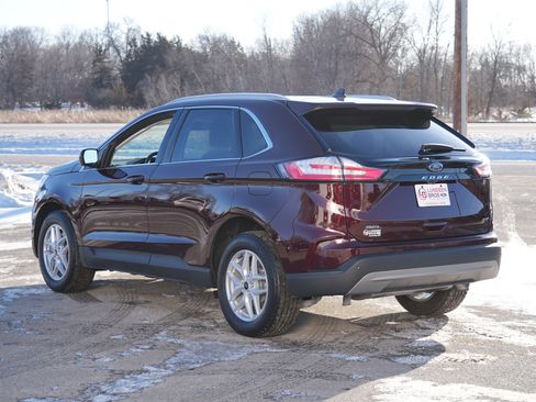 Used 2024 Ford Edge SEL w/ Convenience Package image 6