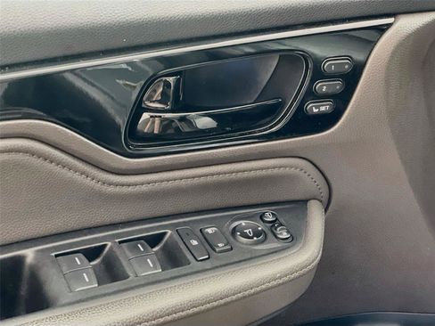 Used 2020 Honda Odyssey Elite image 23