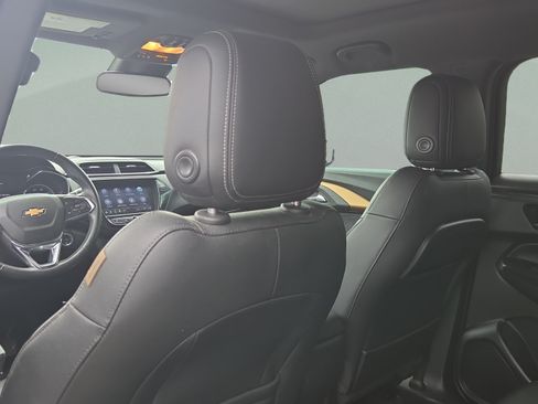 Used 2021 Chevrolet TrailBlazer ACTIV w/ Sun and Liftgate Package FWD image 11