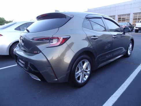 Used 2019 Toyota Corolla SE w/ SE Option Package image 4