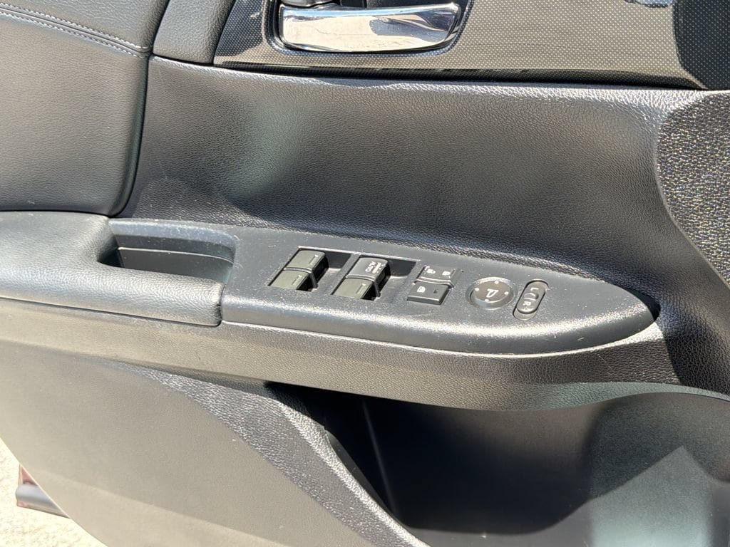 Used 2015 Honda Accord Sport image 19