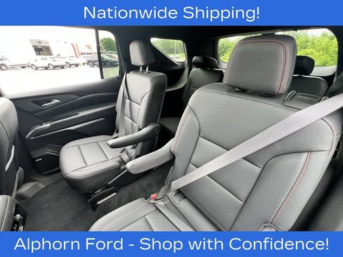 Used 2024 Chevrolet Traverse Z71 w/ Enhanced Driving Package AWD/4WD image 33