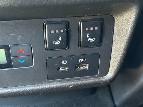 Used 2021 Nissan Rogue Platinum FWD image 22
