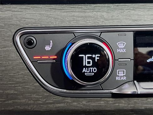 Used 2023 Audi A4 2.0T Premium w/ Convenience Package image 20