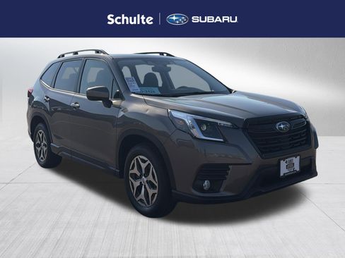 Certified 2022 Subaru Forester Premium w/ Popular Package #2 AWD/4WD image 1