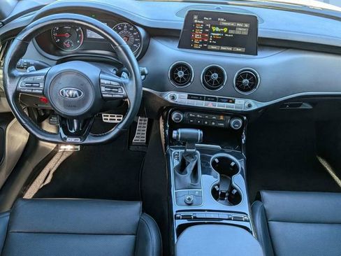 Used 2020 Kia Stinger GT-Line w/ Sun & Sound Package RWD image 13