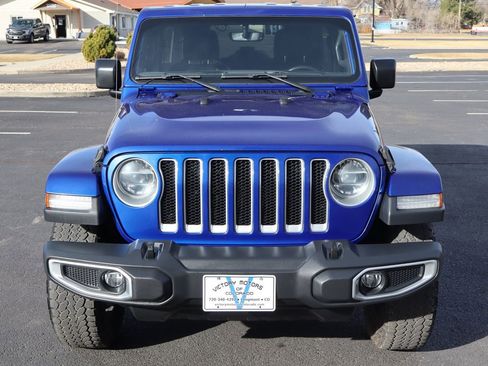 Used 2018 Jeep Wrangler Unlimited Sahara w/ Dual Top Group AWD/4WD image 12