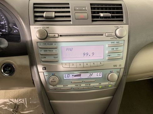 Used 2009 Toyota Camry Hybrid FWD image 22