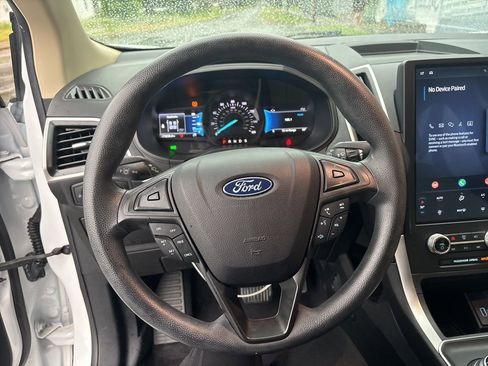 Used 2023 Ford Edge SE AWD/4WD image 16