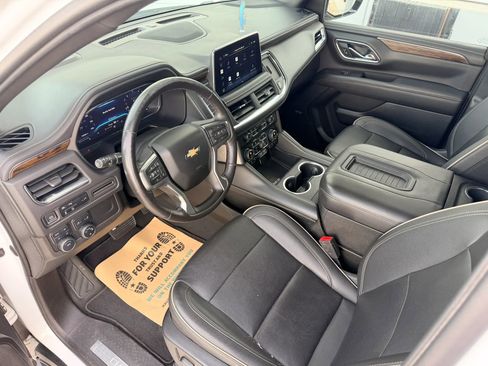 Used 2022 Chevrolet Suburban Premier AWD/4WD image 10