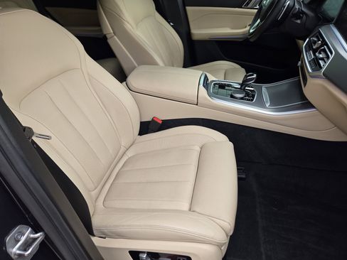 Used 2021 BMW X5 xDrive40i w/ Premium Package 2 image 22