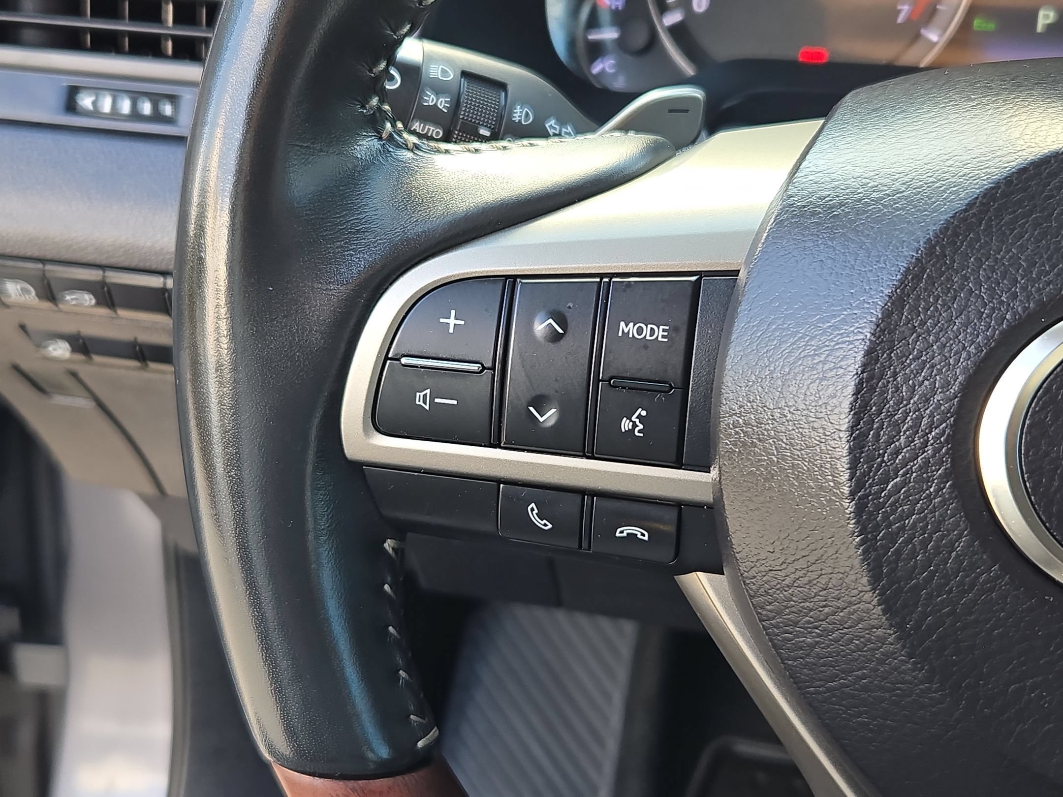 Used 2022 Lexus RX 350 FWD w/ Premium Package image 23