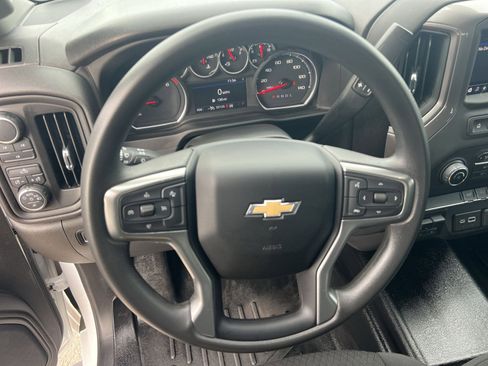 Used 2023 Chevrolet Silverado 2500 Custom w/ Custom Value Package image 16