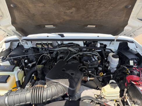 Used 2011 Ford Ranger XLT RWD image 32