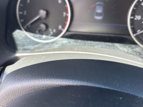 Used 2024 Nissan Altima 2.5 SR image 2