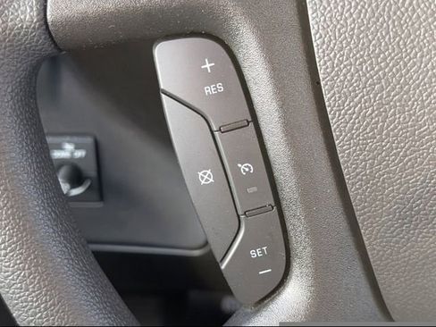 New 2024 Chevrolet Express 4500 Extended w/ Power Convenience Package RWD image 11