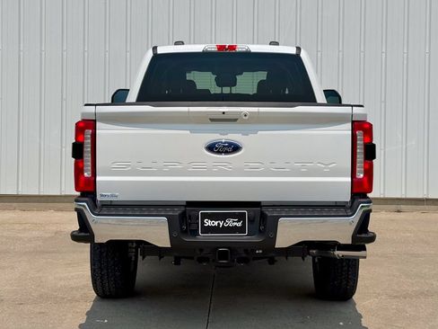 New 2026 Ford F250 Lariat w/ Chrome Package AWD/4WD image 5