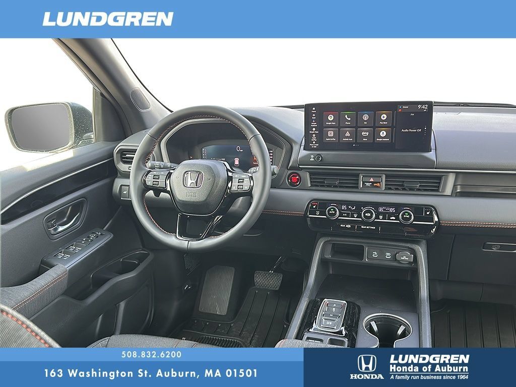 New 2026 Honda Pilot Sport image 3