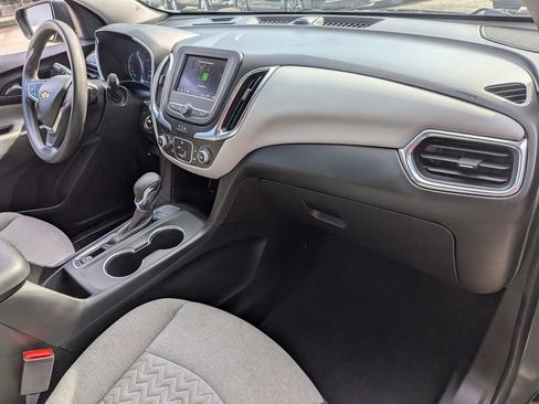 Used 2022 Chevrolet Equinox LT FWD image 34