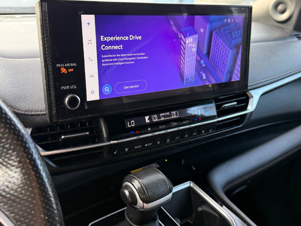 Certified 2025 Toyota Sienna Platinum AWD/4WD image 37