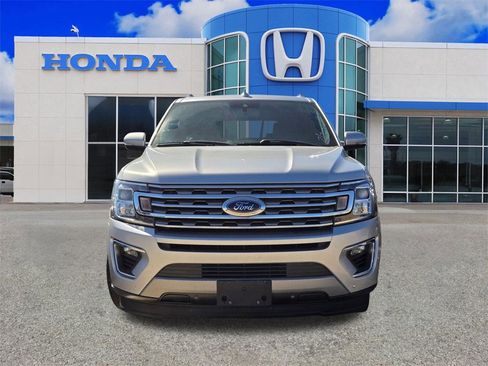 Used 2019 Ford Expedition Limited w/ Equipment Group 301A image 5
