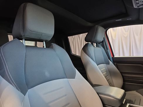 Used 2024 Toyota Tacoma TRD Sport w/ TRD Sport Upgrade Package image 9