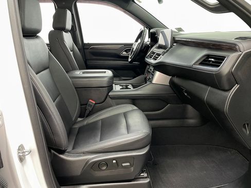 Certified 2024 Chevrolet Suburban Z71 w/ Luxury Package image 44