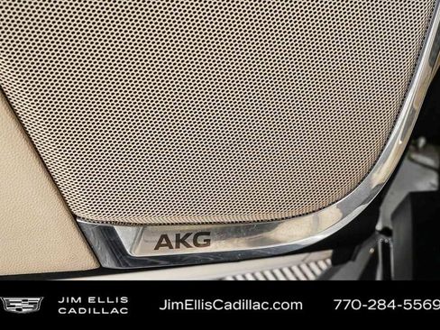 Used 2022 Cadillac Escalade ESV Premium Luxury image 7