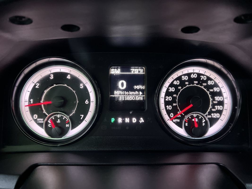 Used 2018 RAM 1500 Express RWD image 18