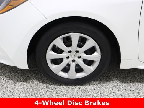 Certified 2025 Toyota Corolla LE image 11