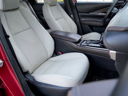 Used 2020 MAZDA CX-30 AWD w/ Premium Package image 7