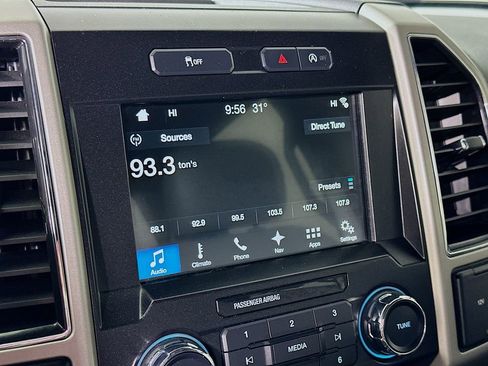 Used 2017 Ford F150 Lariat image 29