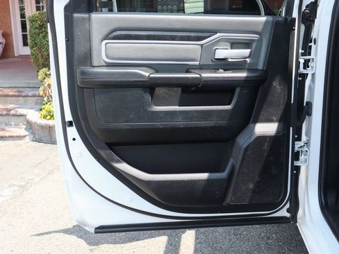 Used 2021 RAM 3500 Big Horn image 37