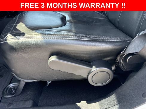 Used 2018 Jeep Wrangler Unlimited Sahara AWD/4WD image 13