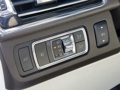 Certified 2022 Lincoln Navigator Black Label AWD/4WD image 12