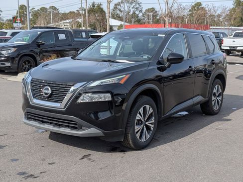 Used 2023 Nissan Rogue SV image 7