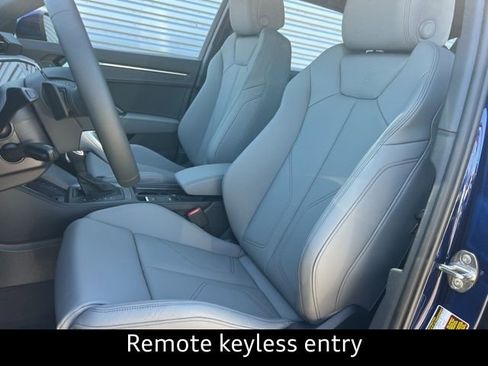 New 2025 Audi Q3 2.0T Premium image 10