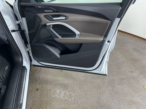 Certified 2025 Audi Q5 Premium Plus w/ Premium Plus AWD/4WD image 11