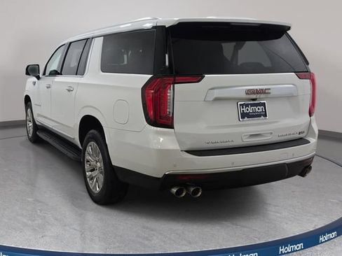 Used 2023 GMC Yukon XL Denali AWD/4WD image 6