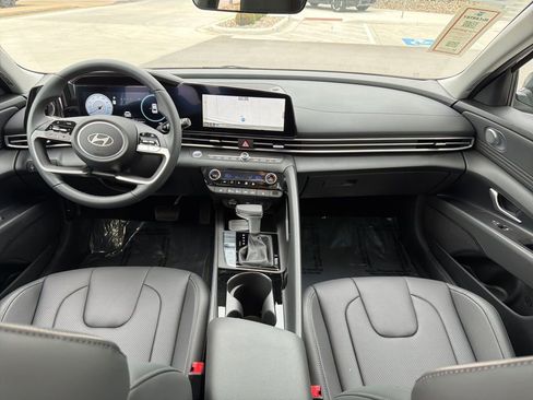 New 2026 Hyundai Elantra Limited FWD image 16